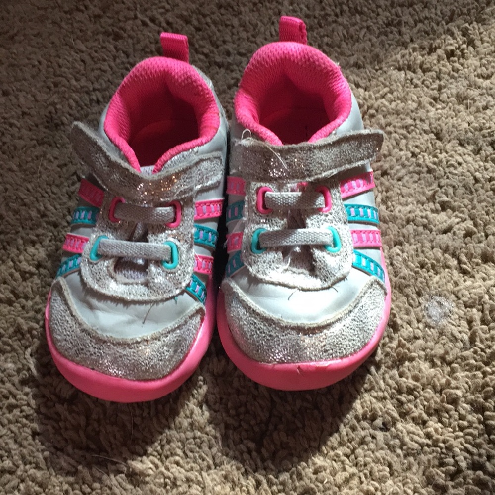 Toddler shoes